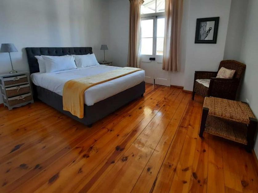 Blueline Inn - Simon'S Town Cape Town Exterior photo