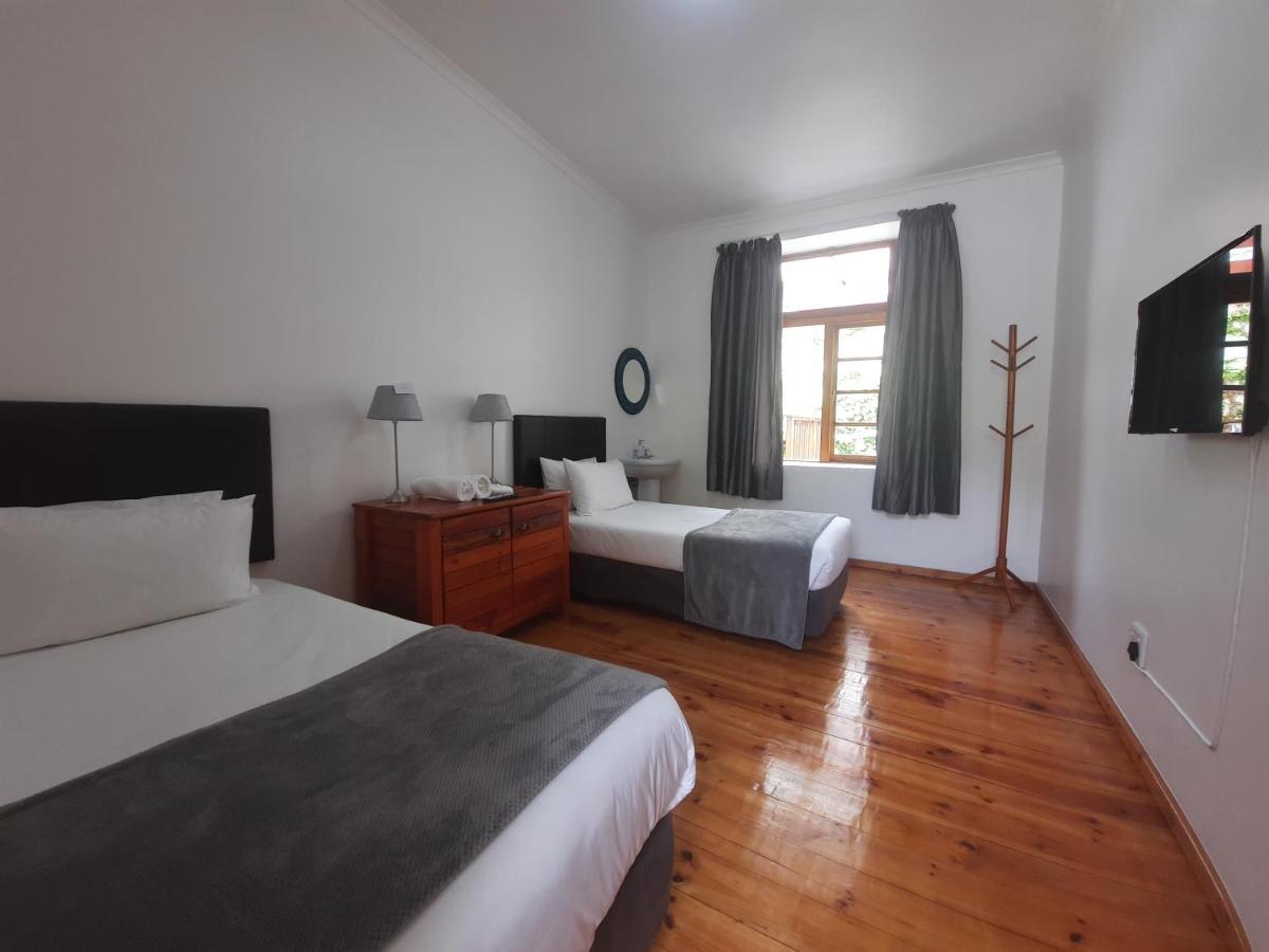 Blueline Inn - Simon'S Town Cape Town Exterior photo